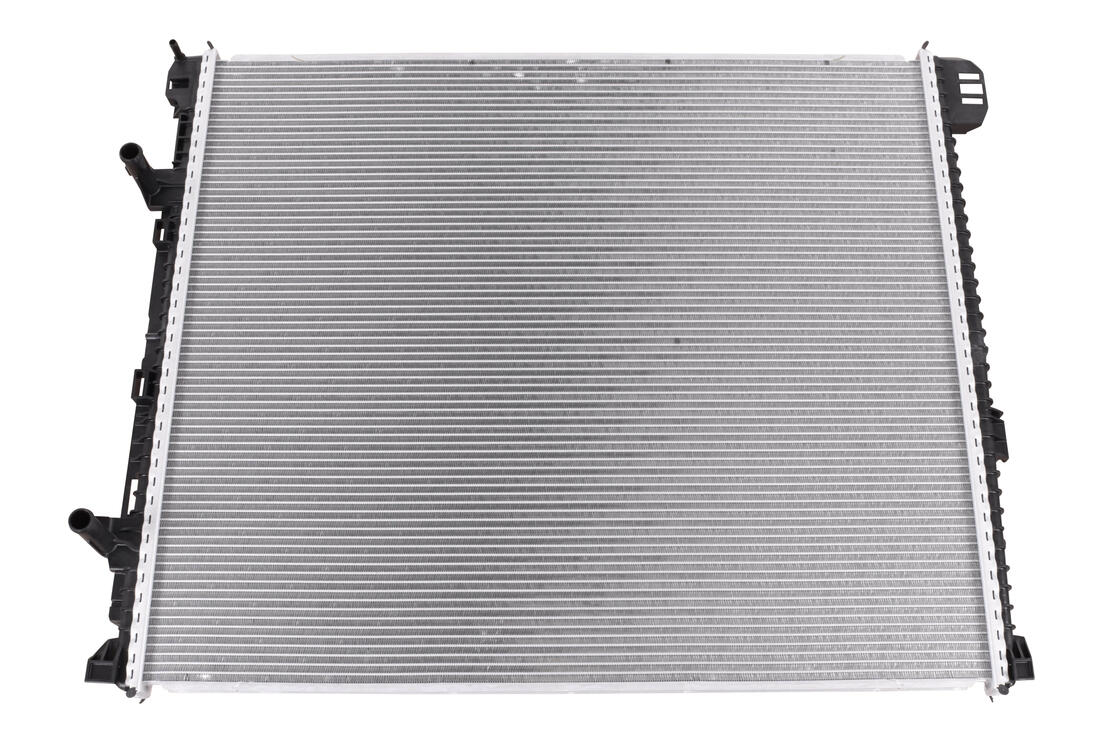 Radiator for  engine cooling